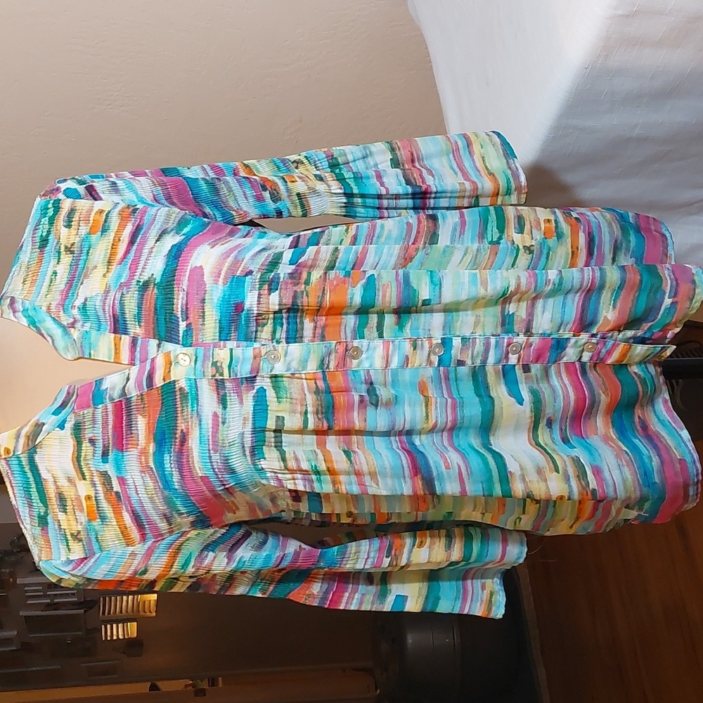INVESTMENT PETITES multi colored blouse. Size PS. NWOT